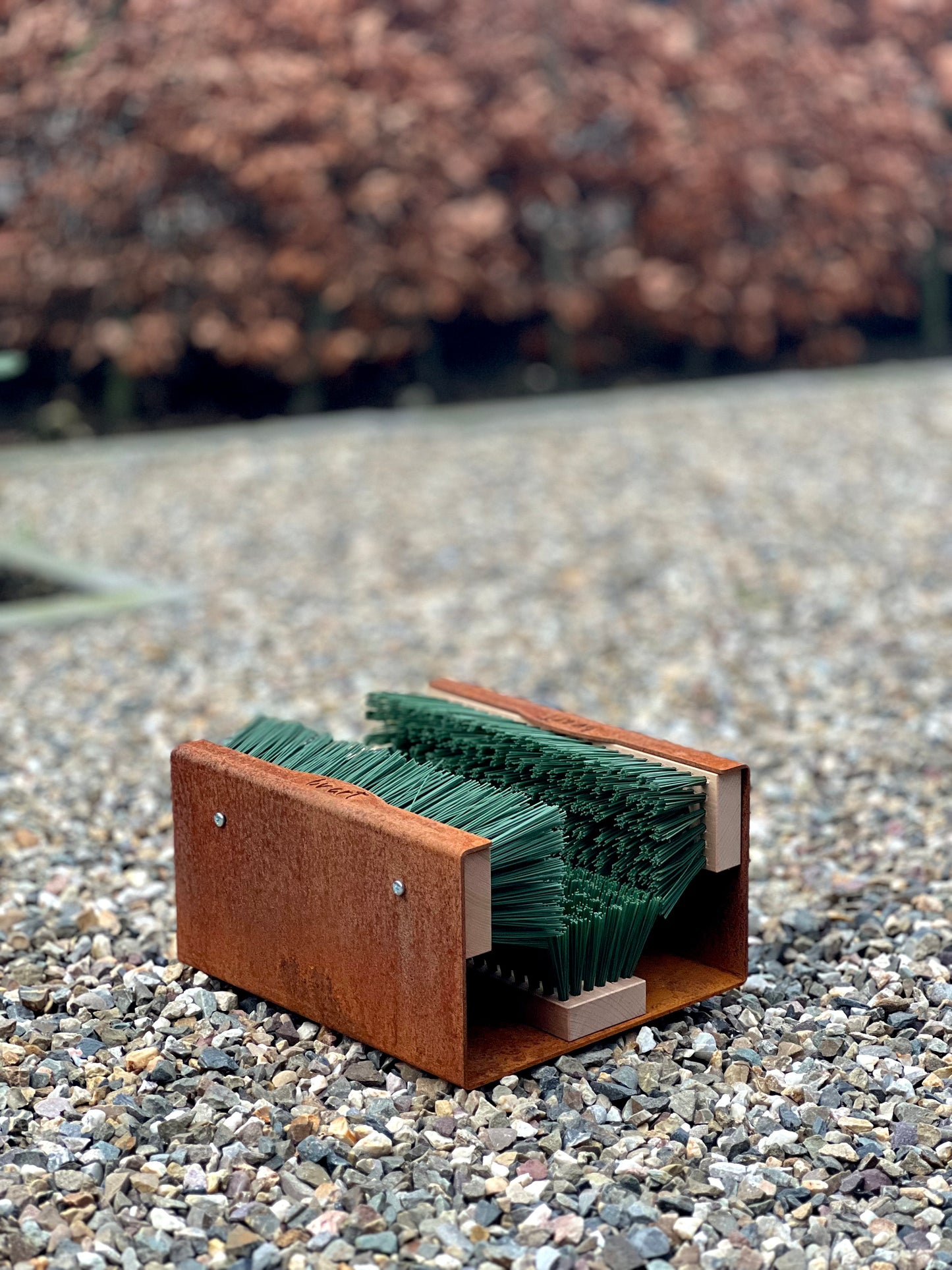De Borstelfabriek Voetveger - De Box natuurlijk roest (Borstel oud groen)